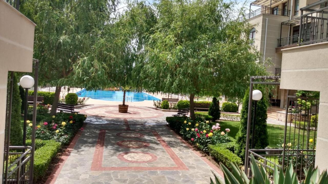 Charming Studio In Sorrento Sole Mare Sveti Vlas Eksteriør billede